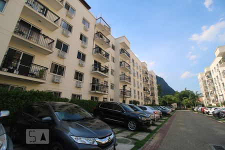 Fachada de apartamento à venda com 3 quartos, 70m² em Jacarepaguá, Rio de Janeiro