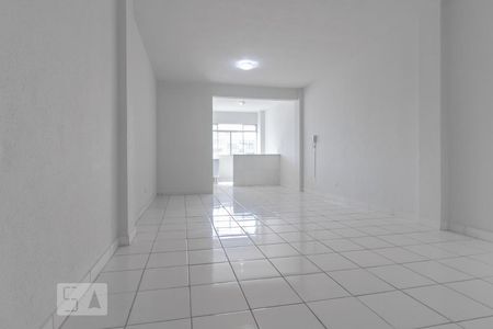 Studio para alugar com 36m², 1 quarto e sem vaga Studio para alugar com 36m², 1 quarto e sem vagaStudio