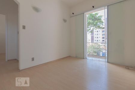 Sala de apartamento para alugar com 2 quartos, 50m² em Vila Deodoro, São Paulo