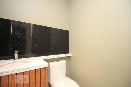 Lavabo de apartamento para alugar com 1 quarto, 41m² em Jardim do Salso, Porto Alegre