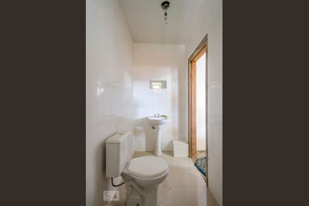 Casa para alugar com 427m², 6 quartos e 6 vagasBanheiro de Serviço