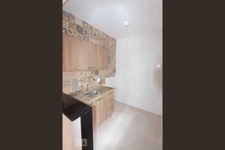 Cozinha - Armários de casa de condomínio para alugar com 3 quartos, 130m² em Taquara, Rio de Janeiro