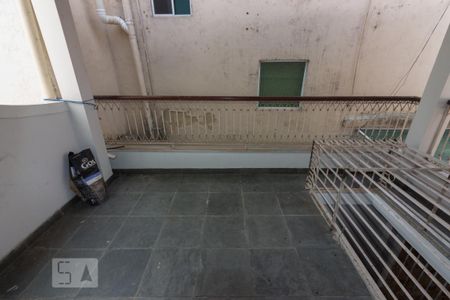 Casa de condomínio para alugar com 130m², 3 quartos e 3 vagas Casa de condomínio para alugar com 130m², 3 quartos e 3 vagasVaranda do quarto