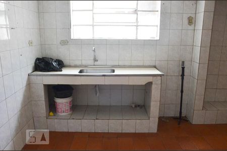 Cozinha  de casa para alugar com 2 quartos, 100m² em Parque São Domingos, São Paulo