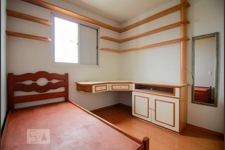 Quarto 1 de apartamento para alugar com 3 quartos, 81m² em Vila Butantã, São Paulo