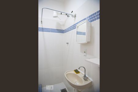 Banheiro de apartamento para alugar com 1 quarto, 22m² em Copacabana, Rio de Janeiro