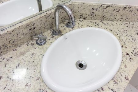 Banheiro Pia de apartamento para alugar com 2 quartos, 60m² em Vila Romana, São Paulo