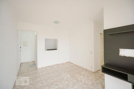 Apartamento para alugar com 76m², 3 quartos e 1 vagaSala