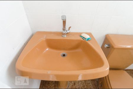 Casa à venda com 133m², 3 quartos e 2 vagas Casa à venda com 133m², 3 quartos e 2 vagasPia