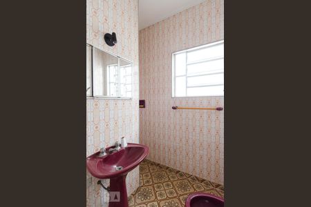 Banheiro da suíte de casa para alugar com 3 quartos, 133m² em Jardim do Mar, São Bernardo do Campo