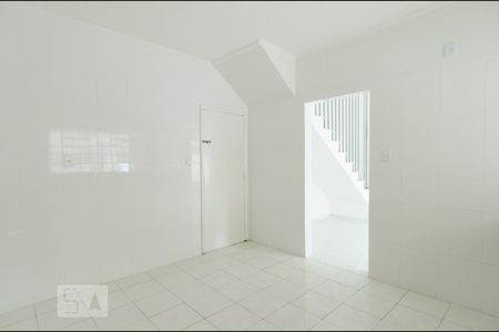 Casa à venda com 133m², 3 quartos e 2 vagas Casa à venda com 133m², 3 quartos e 2 vagasCozinha