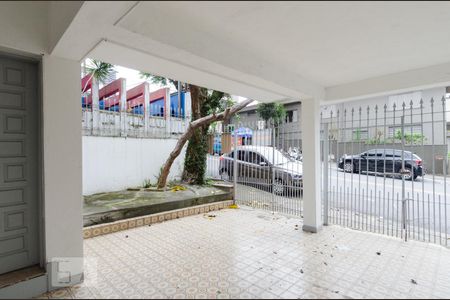Casa à venda com 133m², 3 quartos e 2 vagas Casa à venda com 133m², 3 quartos e 2 vagasGaragem