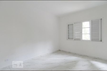 Quarto da suíte de casa para alugar com 3 quartos, 133m² em Jardim do Mar, São Bernardo do Campo