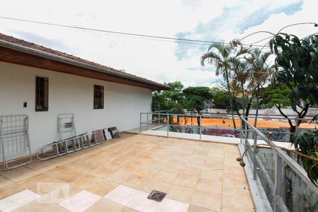 Casa para alugar com 362m², 4 quartos e 2 vagas Casa para alugar com 362m², 4 quartos e 2 vagasSacada segundo andar