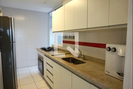 Apartamento à venda com 109m², 3 quartos e 2 vagasCozinha 