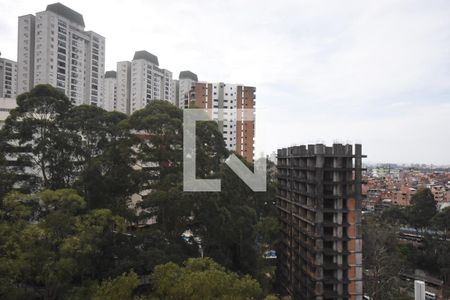 Vista do quarto 1 de apartamento para alugar com 2 quartos, 42m² em Jardim Parque Morumbi, São Paulo