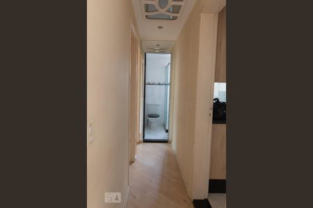 Corredor de apartamento para alugar com 2 quartos, 60m² em Vila Carrão, São Paulo