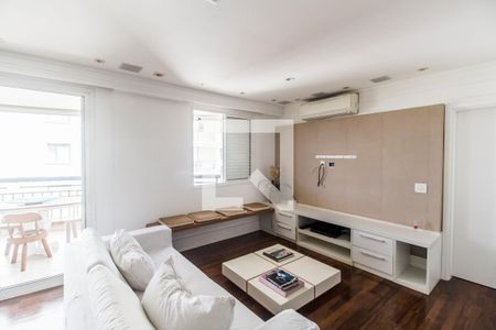 Sala de TV de apartamento para alugar com 3 quartos, 123m² em Tamboré, Santana de Parnaíba