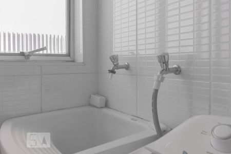 Apartamento à venda com 114m², 2 quartos e 2 vagas Apartamento à venda com 114m², 2 quartos e 2 vagasÁrea de serviço