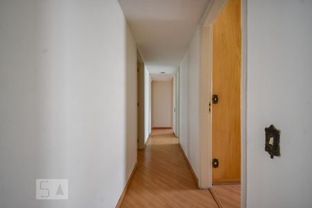 Corredor de apartamento à venda com 4 quartos, 160m² em Santa Cecília, São Paulo