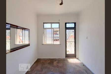 Sala de casa para alugar com 1 quarto, 50m² em Piedade, Rio de Janeiro