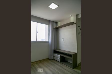 Sala de apartamento à venda com 2 quartos, 44m² em Jardim Las Vegas, Guarulhos