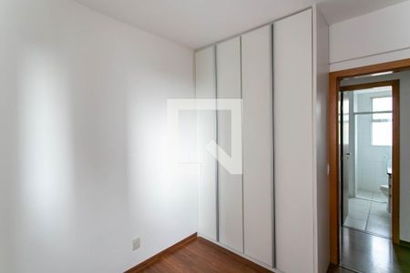 Quarto 1 de apartamento para alugar com 3 quartos, 83m² em Ouro Preto, Belo Horizonte