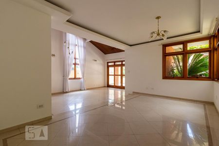 Sala de casa de condomínio à venda com 4 quartos, 600m² em Alphaville, Santana de Parnaíba