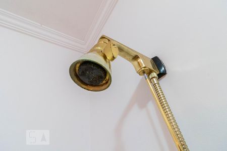 Casa de condomínio à venda com 600m², 4 quartos e 6 vagas Casa de condomínio à venda com 600m², 4 quartos e 6 vagasDetalhe do Banheiro do Corredor