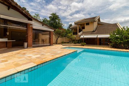 Casa de condomínio à venda com 600m², 4 quartos e 6 vagas Casa de condomínio à venda com 600m², 4 quartos e 6 vagasQuintal