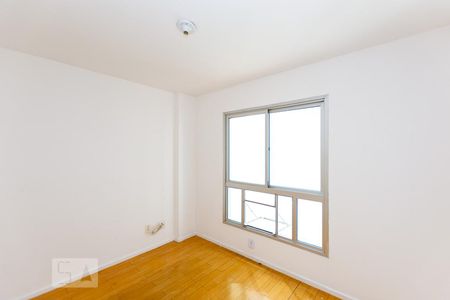 Quarto 1 de apartamento para alugar com 2 quartos, 60m² em Santa Rosa, Niterói