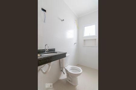 Banheiro de apartamento à venda com 3 quartos, 70m² em Vila Humaitá, Santo André