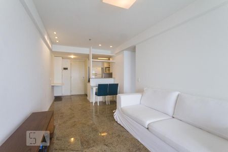 Sala de apartamento à venda com 1 quarto, 50m² em Barra da Tijuca, Rio de Janeiro