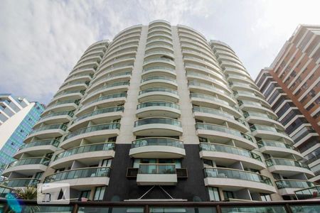 Apartamento à venda com 50m², 1 quarto e 1 vagaFachada