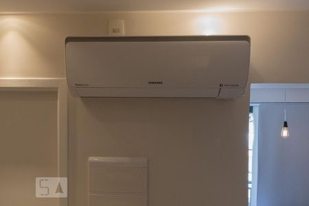 Quarto de kitnet/studio à venda com 1 quarto, 35m² em Campo Belo, São Paulo