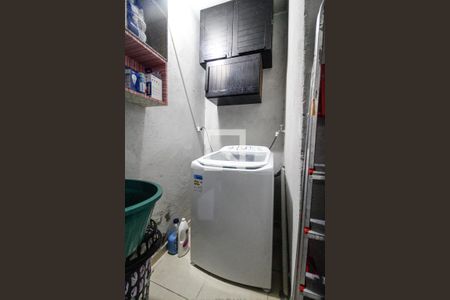 Casa à venda com 250m², 3 quartos e 2 vagasÁrea de serviço