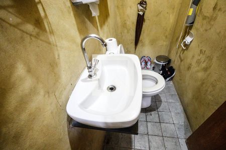 Casa à venda com 250m², 3 quartos e 2 vagasLavabo