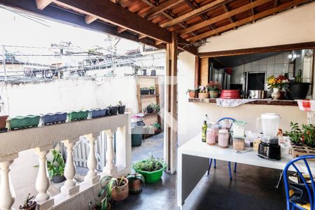 Casa à venda com 250m², 3 quartos e 2 vagasVaranda