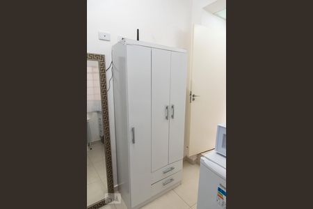 Sala/Quarto/Cozinha de kitnet/studio para alugar com 1 quarto, 14m² em Aclimação, São Paulo