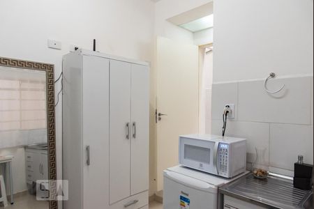 Sala/Quarto/Cozinha de kitnet/studio para alugar com 1 quarto, 14m² em Aclimação, São Paulo