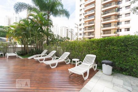 Apartamento para alugar com 78m², 3 quartos e 2 vagas Apartamento para alugar com 78m², 3 quartos e 2 vagasPiscina