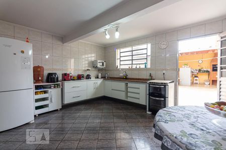 Casa à venda com 300m², 3 quartos e 2 vagasCozinha