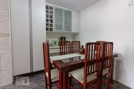 Casa à venda com 300m², 3 quartos e 2 vagasCozinha