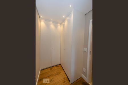 Suite 1 de apartamento à venda com 2 quartos, 68m² em Jardim Flor da Montanha, Guarulhos