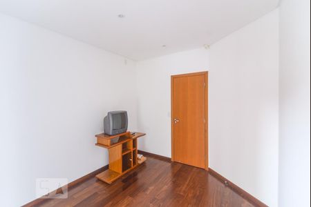 Casa para alugar com 170m², 3 quartos e 2 vagasQuarto 1