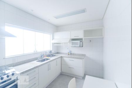 Cozinha de casa para alugar com 3 quartos, 170m² em Vila Gomes Cardim, São Paulo