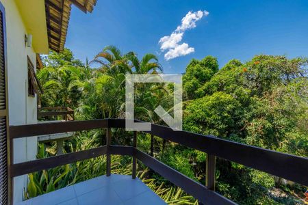 Casa de condomínio à venda com 275m², 4 quartos e 5 vagasSuíte 1 Varanda