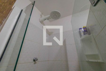 Casa de condomínio à venda com 275m², 4 quartos e 5 vagasBanheiro Social