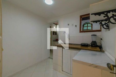 Casa de condomínio à venda com 275m², 4 quartos e 5 vagasCozinha