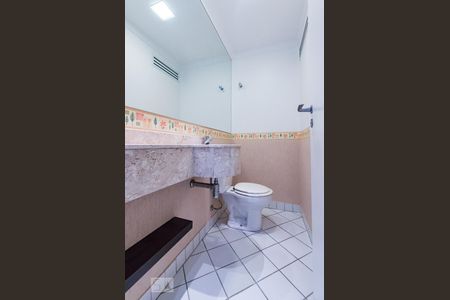 Lavabo de apartamento para alugar com 3 quartos, 100m² em Mansões Santo Antônio, Campinas